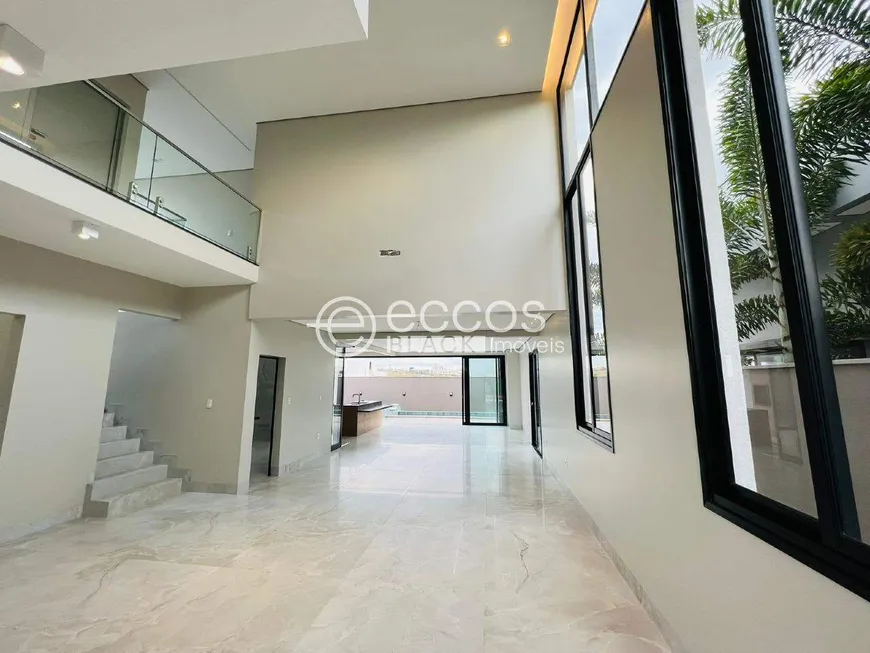 Foto 1 de Casa de Condomínio com 4 Quartos à venda, 362m² em Granja Marileusa , Uberlândia