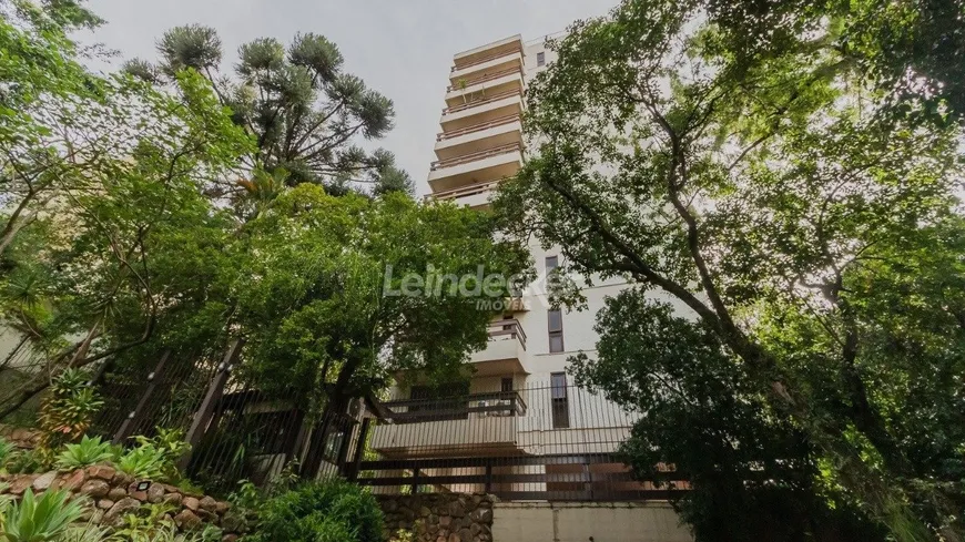 Foto 1 de Apartamento com 3 Quartos à venda, 165m² em Mont' Serrat, Porto Alegre