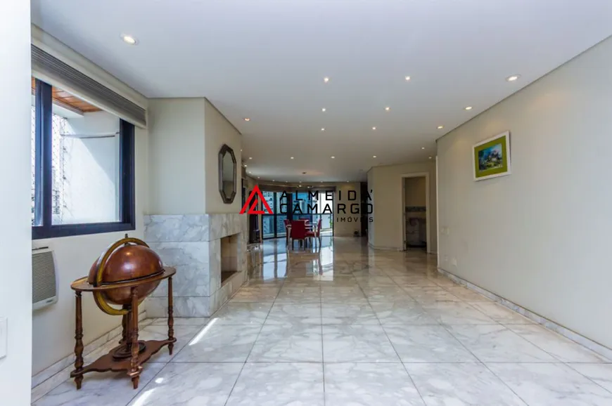 Foto 1 de Apartamento com 4 Quartos à venda, 474m² em Higienópolis, São Paulo
