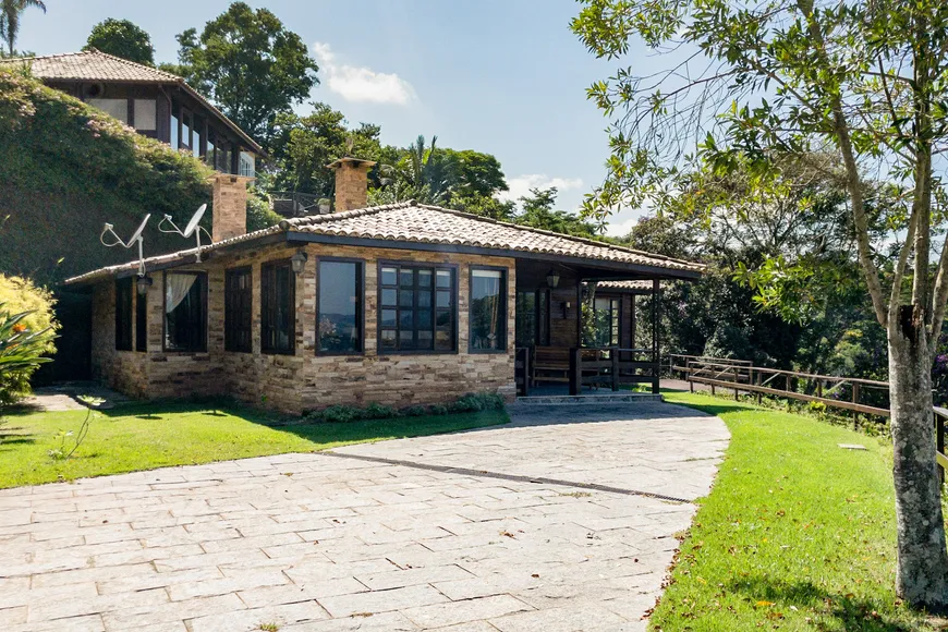 Foto 1 de Casa de Condomínio com 3 Quartos à venda, 1283m² em Itaipava, Petrópolis