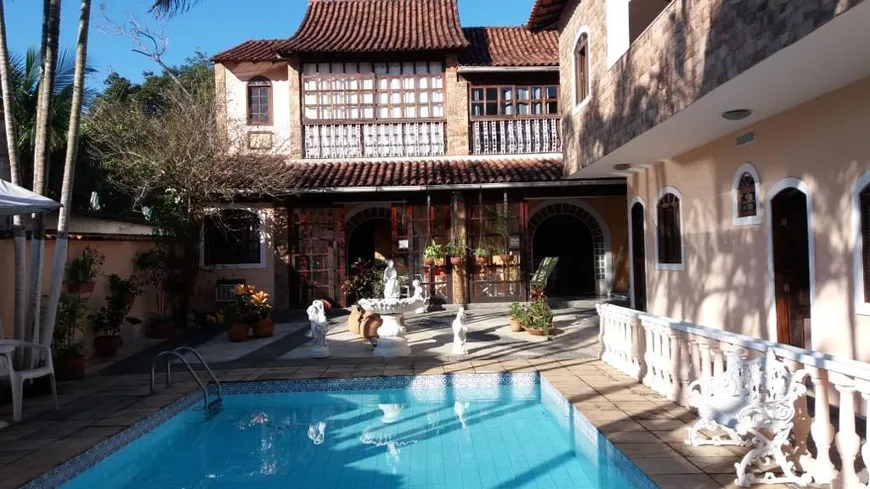 Foto 1 de Casa com 15 Quartos à venda, 396m² em Vila Muriqui, Mangaratiba