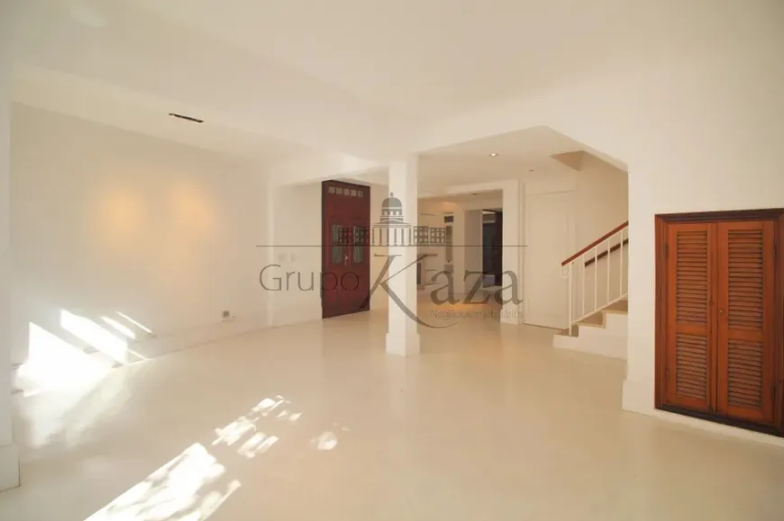 Foto 1 de Casa com 4 Quartos à venda, 300m² em Jardim Paulistano, São Paulo