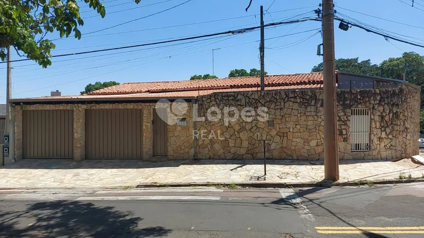 Foto 1 de Casa com 4 Quartos para venda ou aluguel, 190m² em Vila Nova São José, Campinas