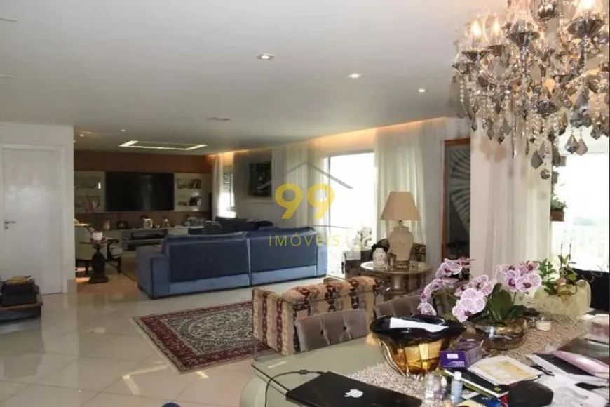 Foto 1 de Apartamento com 3 Quartos à venda, 185m² em Jardim Taquaral, São Paulo