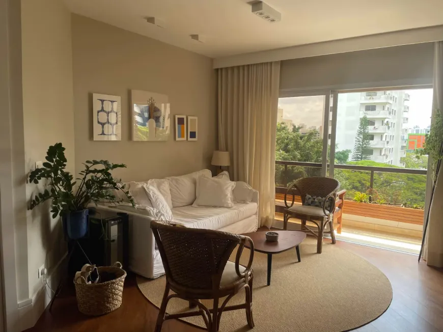 Foto 1 de Apartamento com 3 Quartos à venda, 110m² em Campo Belo, São Paulo