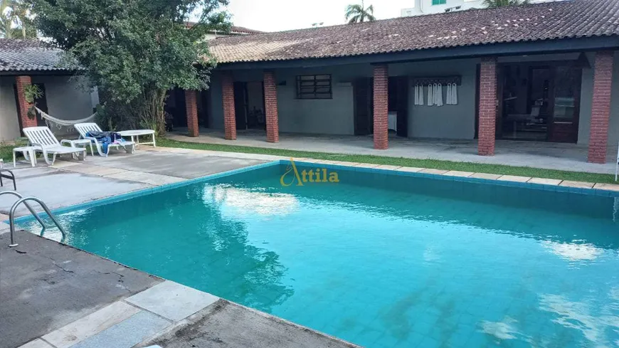 Foto 1 de Casa com 6 Quartos à venda, 1050m² em Balneário Praia do Pernambuco, Guarujá