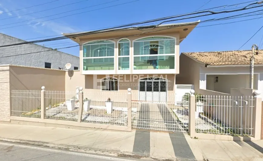 Foto 1 de Casa com 3 Quartos à venda, 240m² em Ipiranga, São José