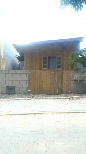 Foto 1 de Casa com 1 Quarto à venda, 80m² em São João do Rio Vermelho, Florianópolis