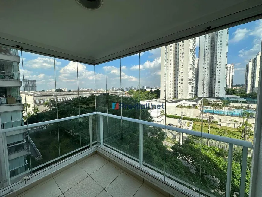 Foto 1 de Apartamento com 2 Quartos à venda, 64m² em Vila Anastácio, São Paulo
