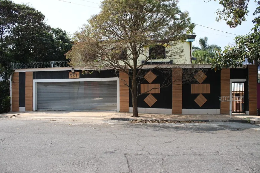 Foto 1 de Casa com 4 Quartos para venda ou aluguel, 417m² em Alto de Pinheiros, São Paulo