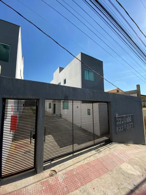 Foto 1 de Casa com 2 Quartos à venda, 65m² em São João, Betim