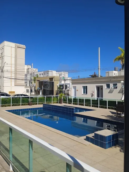 Foto 1 de Apartamento com 2 Quartos à venda, 40m² em Centro, Lauro de Freitas