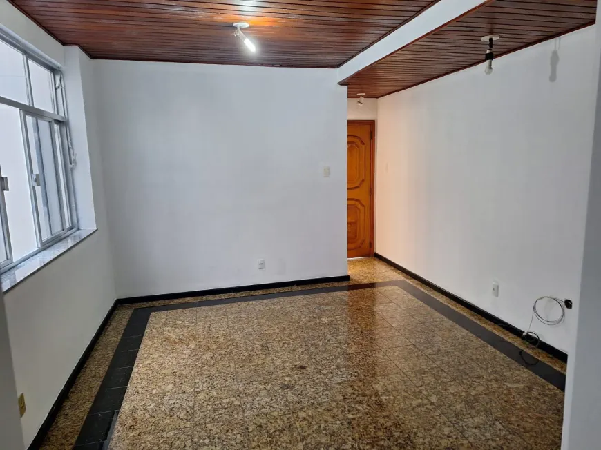 Foto 1 de Apartamento com 3 Quartos à venda, 80m² em Leblon, Rio de Janeiro