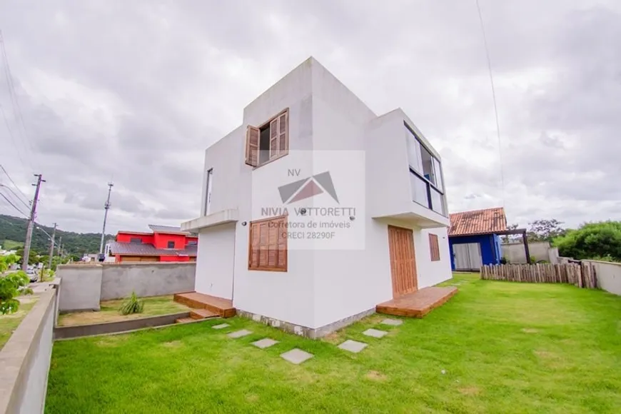 Foto 1 de Casa com 7 Quartos à venda, 450m² em São João do Rio Vermelho, Florianópolis