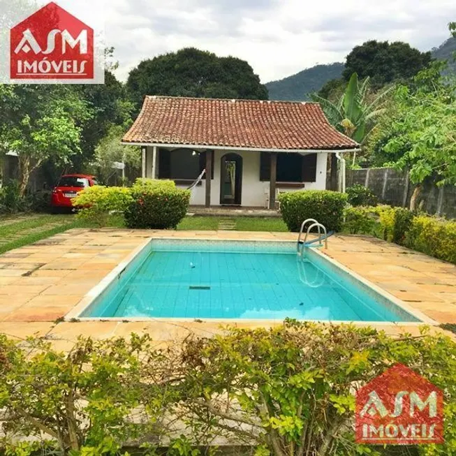 Foto 1 de Casa com 4 Quartos à venda, 190m² em Vale Da Figueira, Maricá