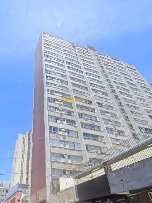 Foto 1 de Apartamento com 2 Quartos à venda, 60m² em Centro, Curitiba