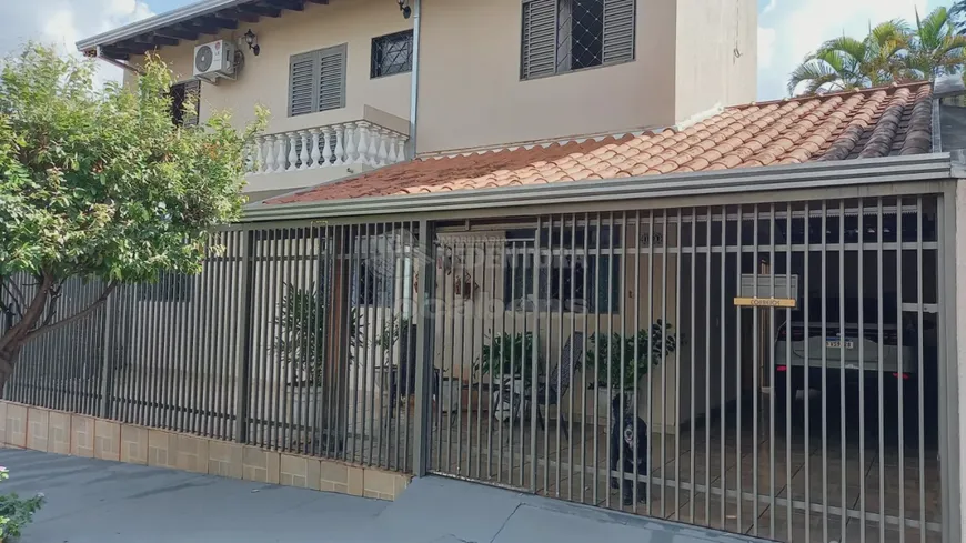 Foto 1 de Sobrado com 3 Quartos à venda, 130m² em Jardim Residencial Vetorasso, São José do Rio Preto