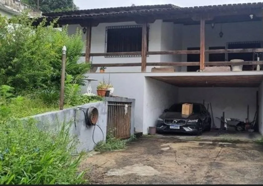 Foto 1 de Casa com 4 Quartos à venda, 300m² em Santa Inês, Belo Horizonte
