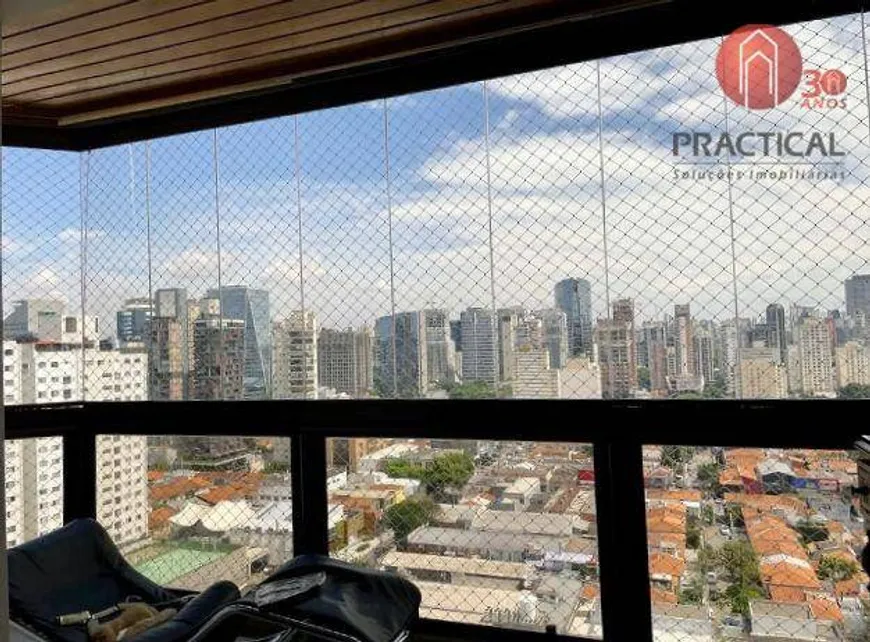 Foto 1 de Apartamento com 3 Quartos para venda ou aluguel, 152m² em Vila Olímpia, São Paulo