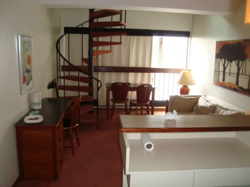 Foto 1 de Flat com 1 Quarto para alugar, 50m² em Bela Vista, São Paulo