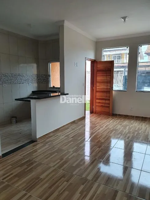 Foto 1 de Casa com 3 Quartos à venda, 72m² em Esplanada Santa Terezinha, Taubaté