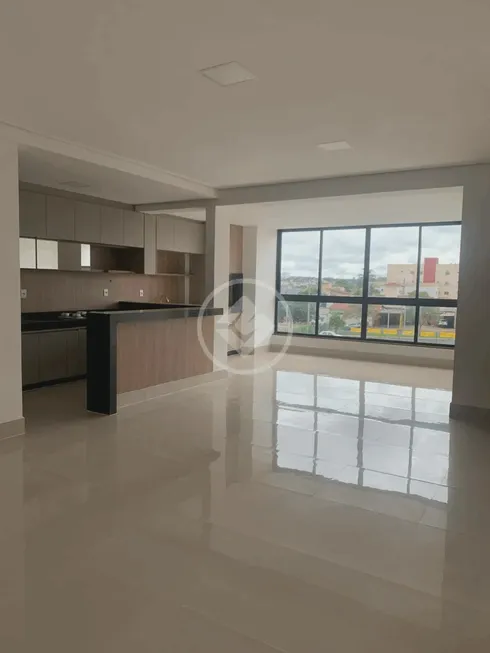 Foto 1 de Apartamento com 3 Quartos à venda, 118m² em Granada, Uberlândia