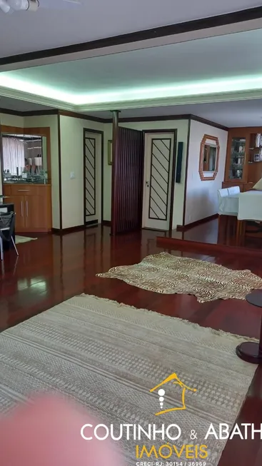Foto 1 de Apartamento com 3 Quartos à venda, 11m² em Parque Hotel, Araruama