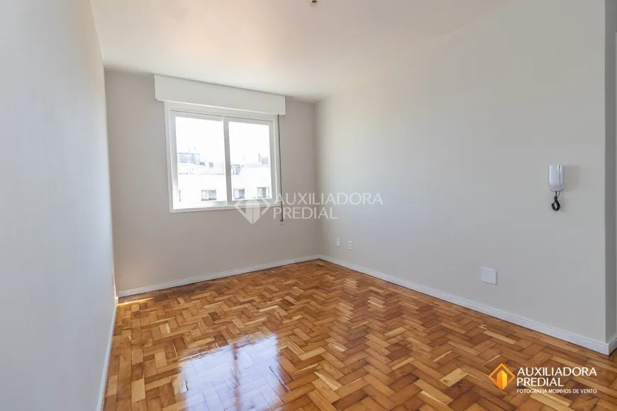 Foto 1 de Apartamento com 2 Quartos à venda, 60m² em Vila Ipiranga, Porto Alegre