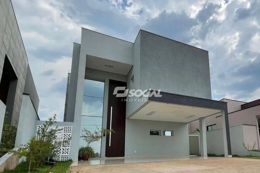 Foto 1 de Casa de Condomínio com 3 Quartos à venda, 330m² em Aeroclub, Porto Velho