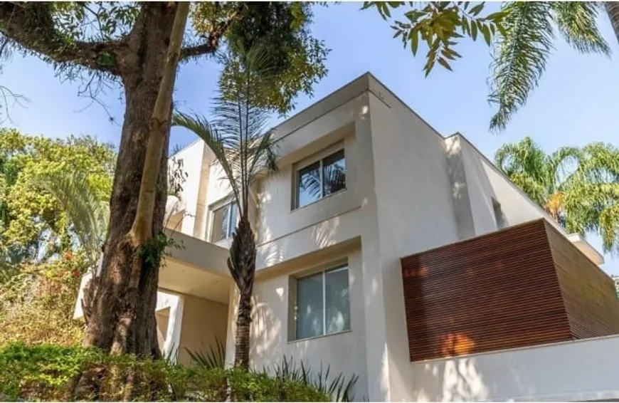 Foto 1 de Casa de Condomínio com 4 Quartos à venda, 958m² em Jardim Petrópolis, São Paulo