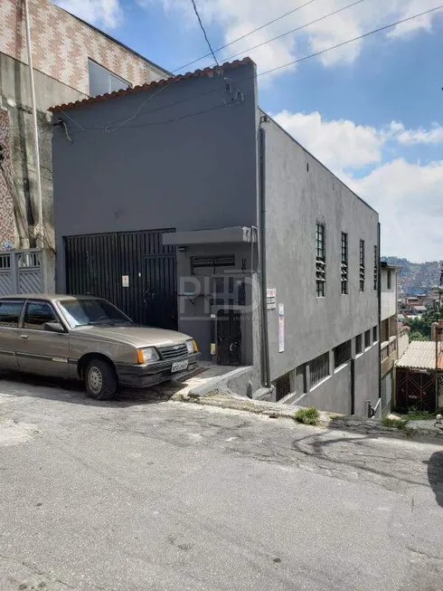 Foto 1 de Galpão/Depósito/Armazém à venda, 139m² em Montanhão, São Bernardo do Campo