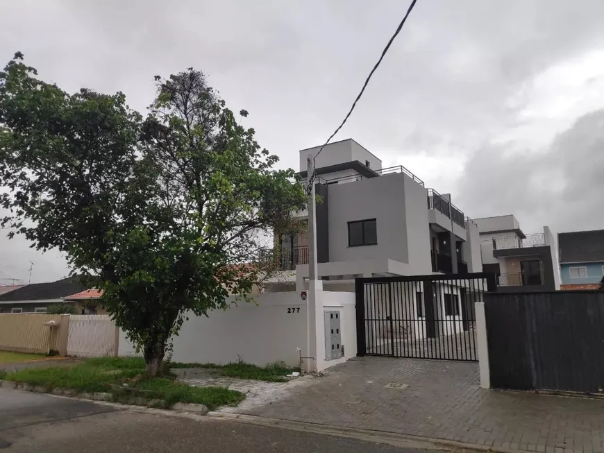 Foto 1 de Sobrado com 3 Quartos à venda, 129m² em Santa Felicidade, Curitiba