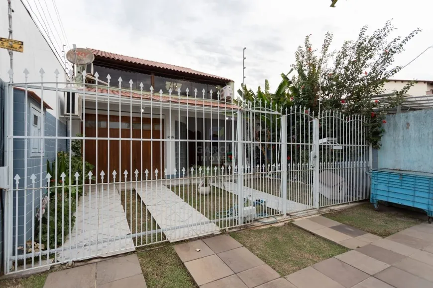 Foto 1 de Casa com 3 Quartos à venda, 190m² em Rubem Berta, Porto Alegre