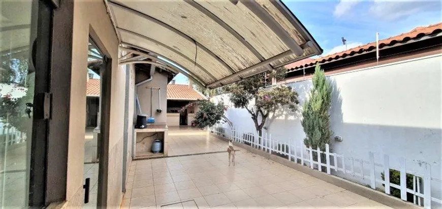 Foto 1 de Casa com 3 Quartos à venda, 320m² em Jardim Samello IV, Franca