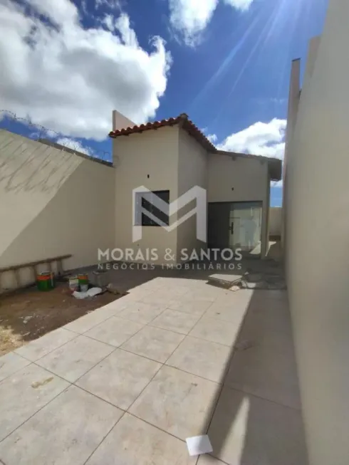 Foto 1 de Casa com 2 Quartos à venda, 50m² em Independência, Montes Claros