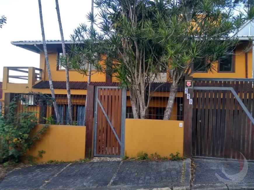 Foto 1 de Casa com 5 Quartos à venda, 200m² em Trindade, Florianópolis