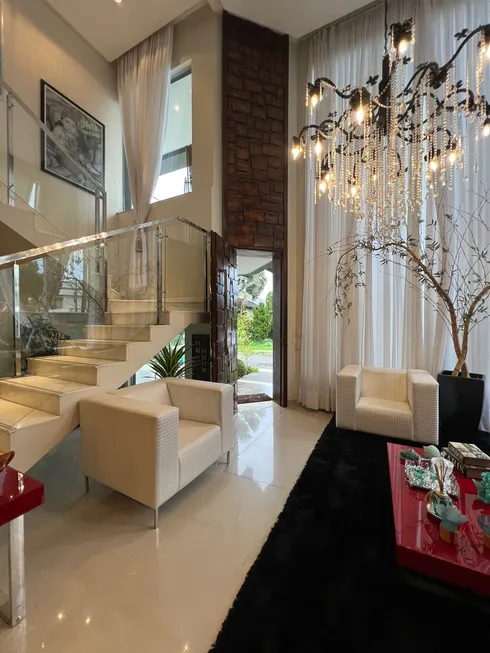 Foto 1 de Casa de Condomínio com 4 Quartos à venda, 380m² em Condomínio do Lago, Goiânia
