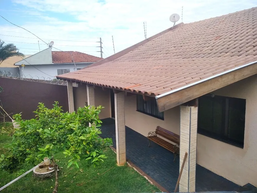 Foto 1 de Casa com 3 Quartos à venda, 126m² em Jardim Dos Alpes I, Londrina