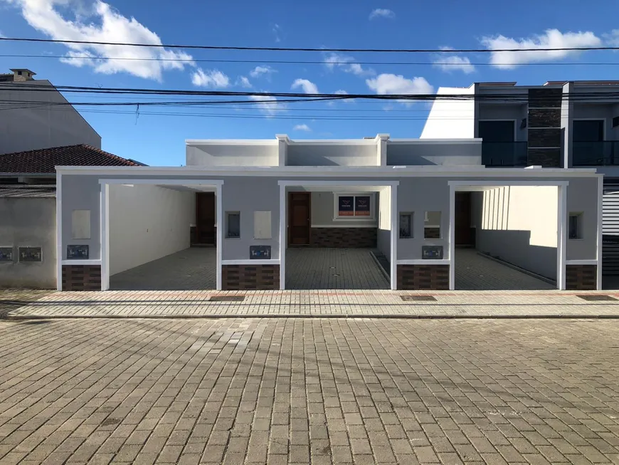 Foto 1 de Casa com 2 Quartos à venda, 71m² em João Costa, Joinville