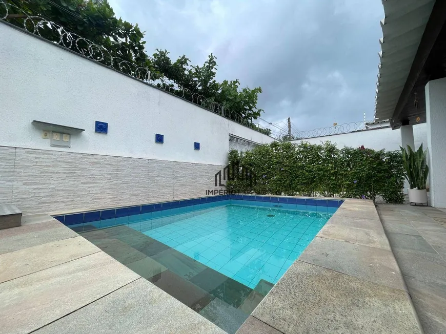 Foto 1 de Casa com 5 Quartos à venda, 178m² em Balneário Cidade Atlântica , Guarujá