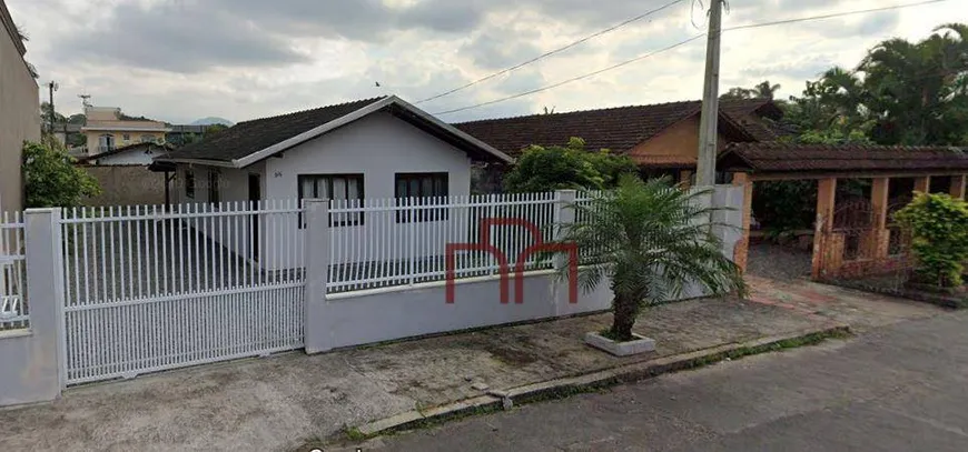 Foto 1 de Casa com 3 Quartos à venda, 318m² em Costa E Silva, Joinville