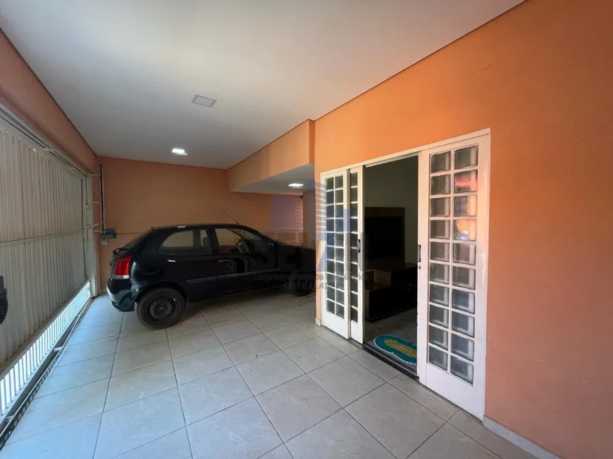 Foto 1 de Casa com 2 Quartos à venda, 100m² em Vila Dutra, Bauru
