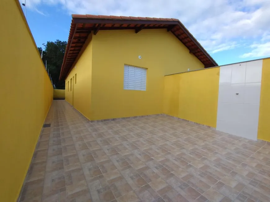 Foto 1 de Casa com 2 Quartos à venda, 58m² em Tupy, Itanhaém