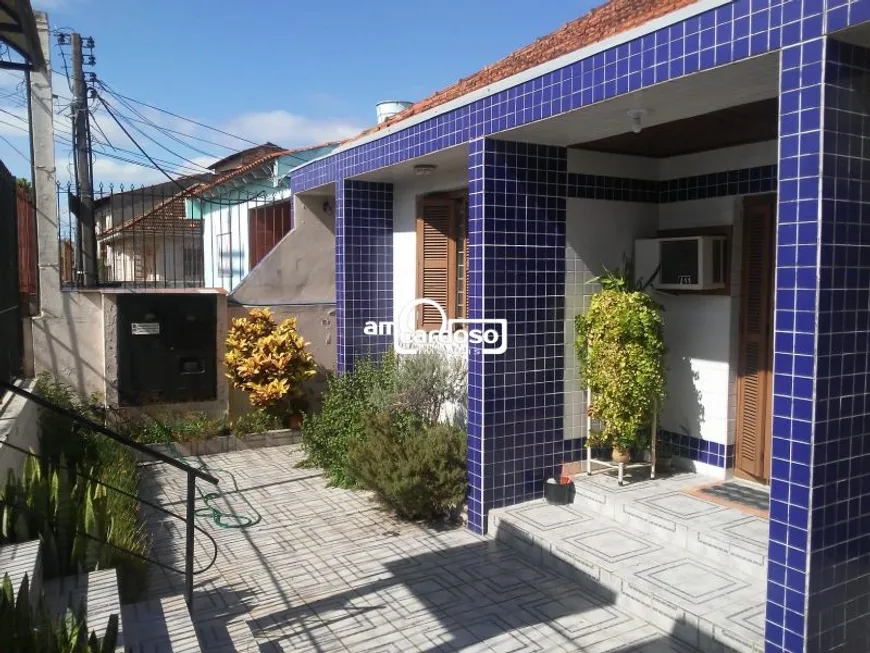 Foto 1 de Casa com 2 Quartos à venda, 100m² em Alto Petrópolis, Porto Alegre