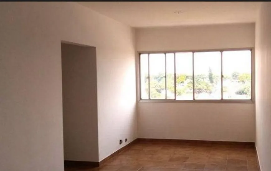 Foto 1 de Apartamento com 2 Quartos para alugar, 65m² em Parque Colonial, São Paulo