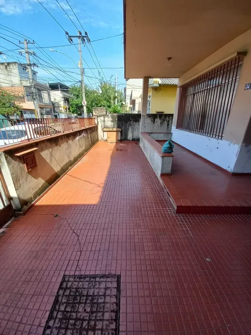 Foto 1 de Casa com 5 Quartos à venda, 220m² em Olaria, Rio de Janeiro