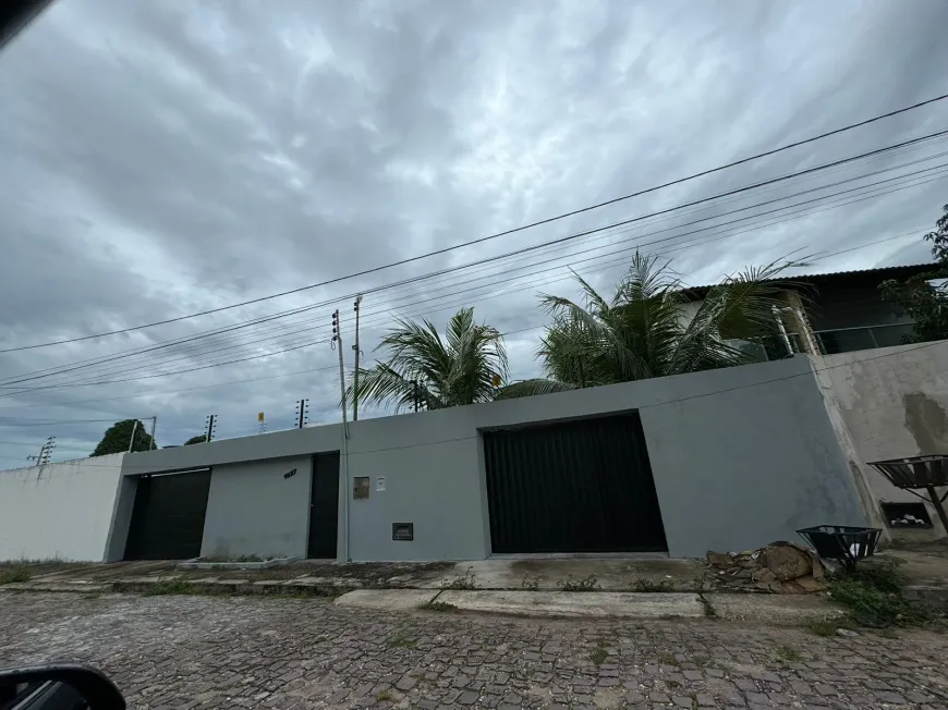 Foto 1 de Casa com 4 Quartos para alugar, 220m² em Ininga, Teresina