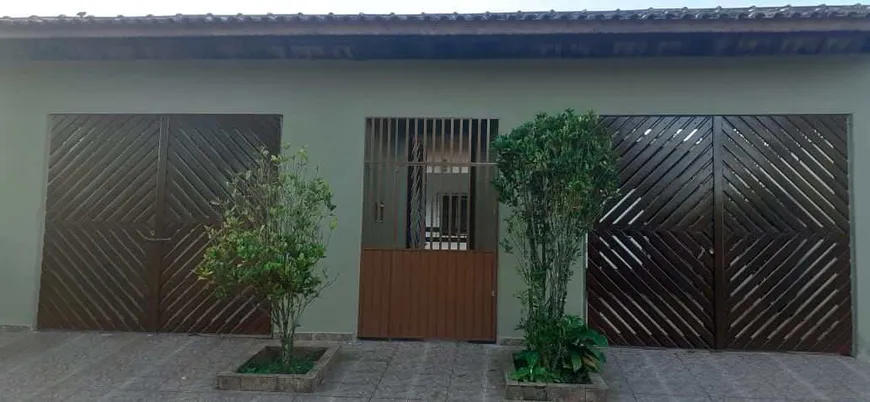 Foto 1 de Casa com 3 Quartos à venda, 300m² em Barranco Alto, Caraguatatuba