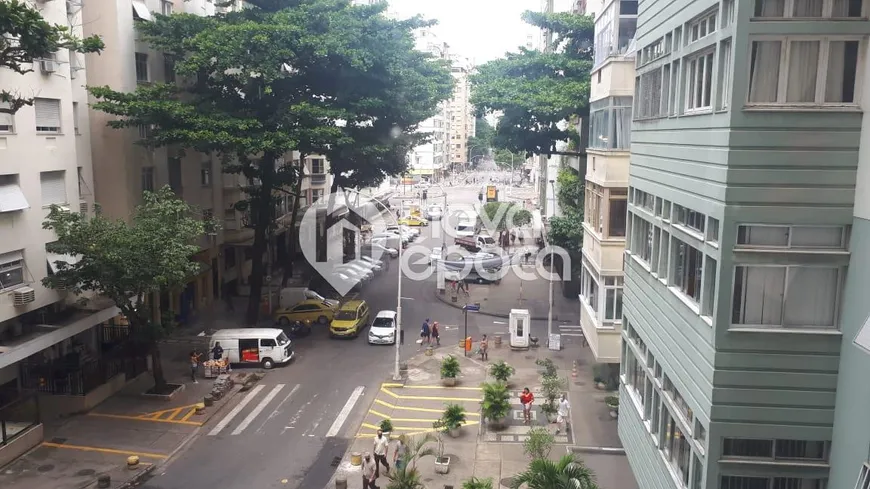 Foto 1 de Apartamento com 3 Quartos à venda, 109m² em Leme, Rio de Janeiro