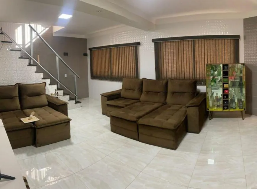 Foto 1 de Casa com 3 Quartos à venda, 260m² em Piatã, Salvador